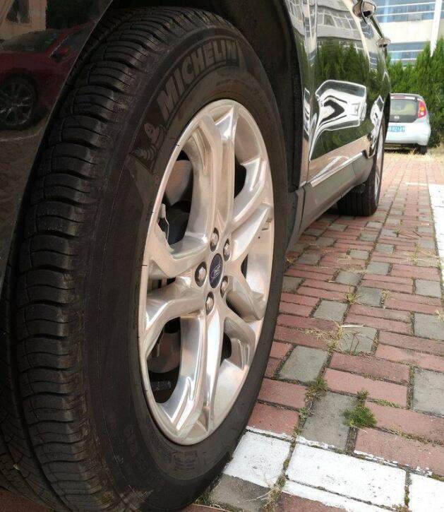 开福特锐界两驱旅行,开老款福特锐界档次低吗