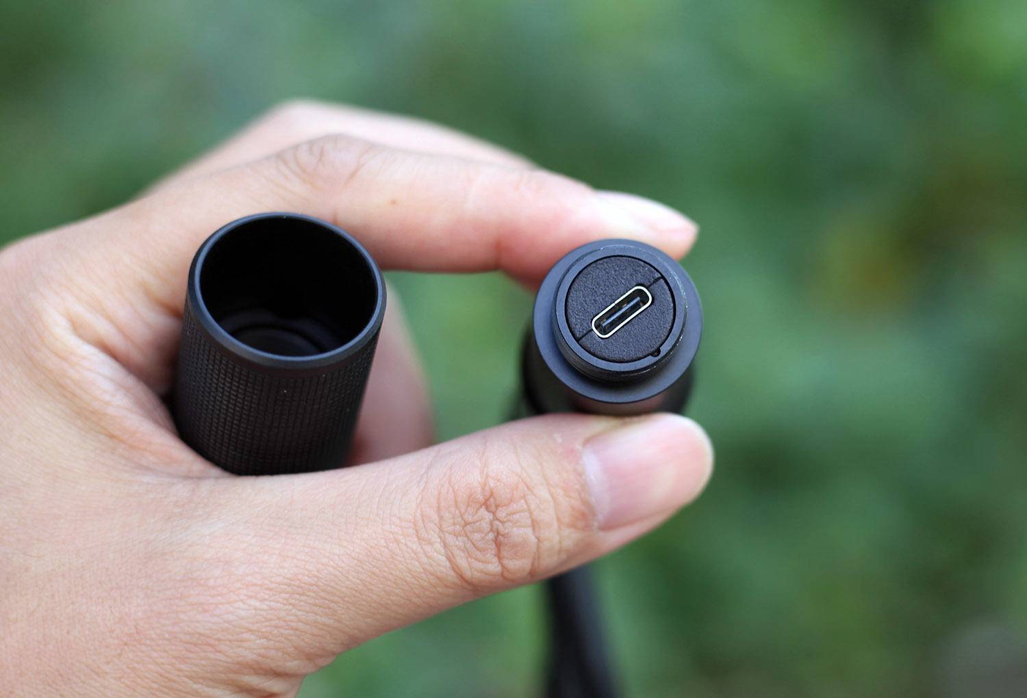 纳拓雷电电弧防身测评,纳拓雷电安全求生棒使用教程