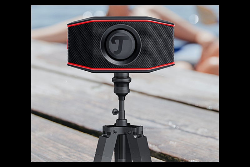 来自德国、IPX7防水、可双联配对，这款户外蓝牙音箱比JBL更硬汉