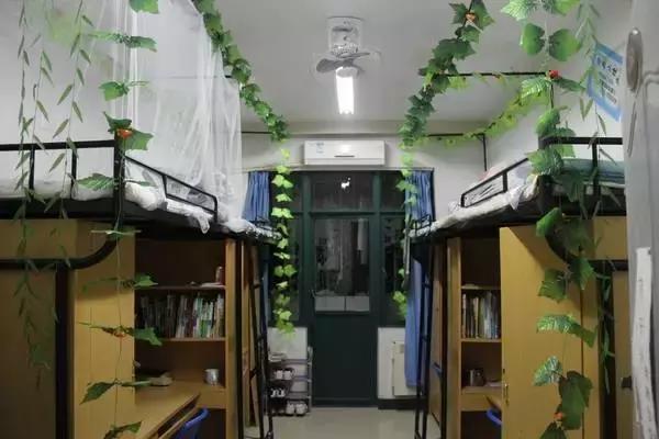 全国200所大学真实情况曝光,这些学校没空调与没热水...