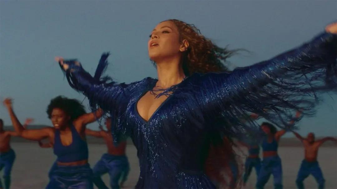 包下所有的豪车劳斯莱斯,包下整个奢侈品