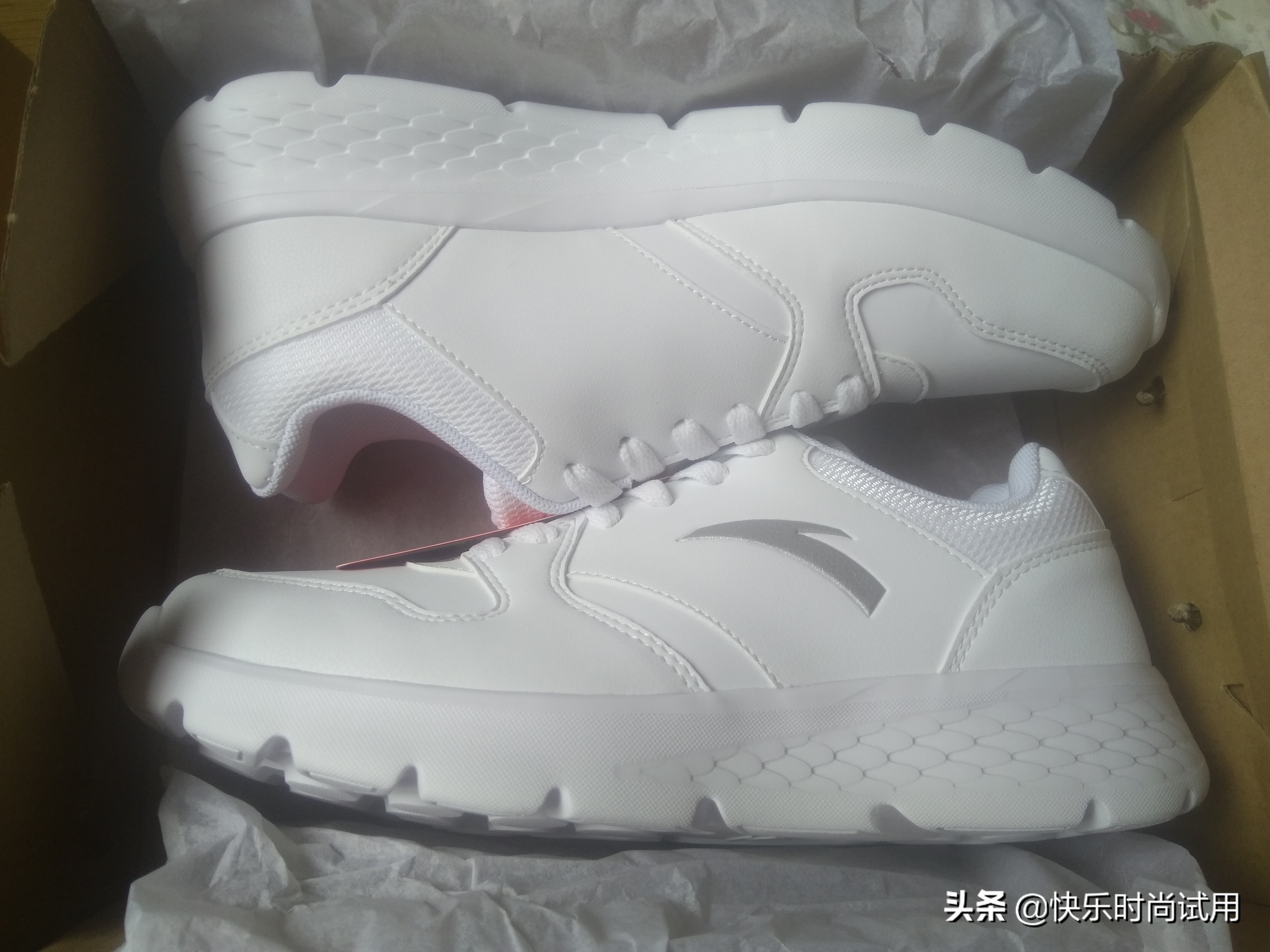 运动鞋李宁特步鸿星尔克安踏对比,特步安踏李宁跑步鞋推荐