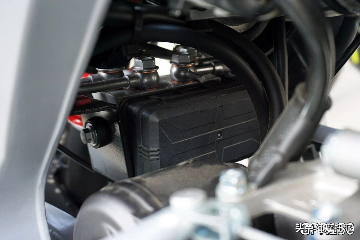 豁车有理，拆车无罪：GPR150灵魂对决250SR