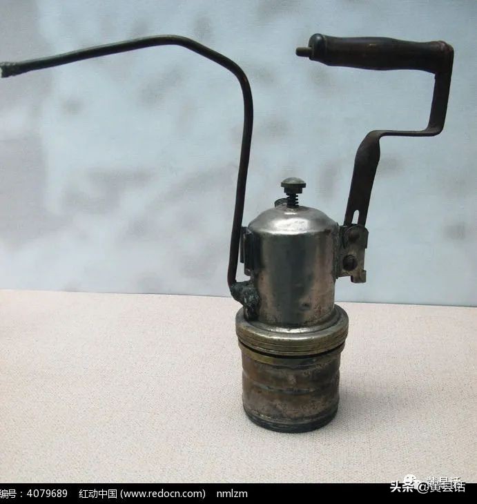 嘎鱼、嘎母鸡、嘎拉、嘎嗒板儿、嘎斯灯，都是些什么东东？