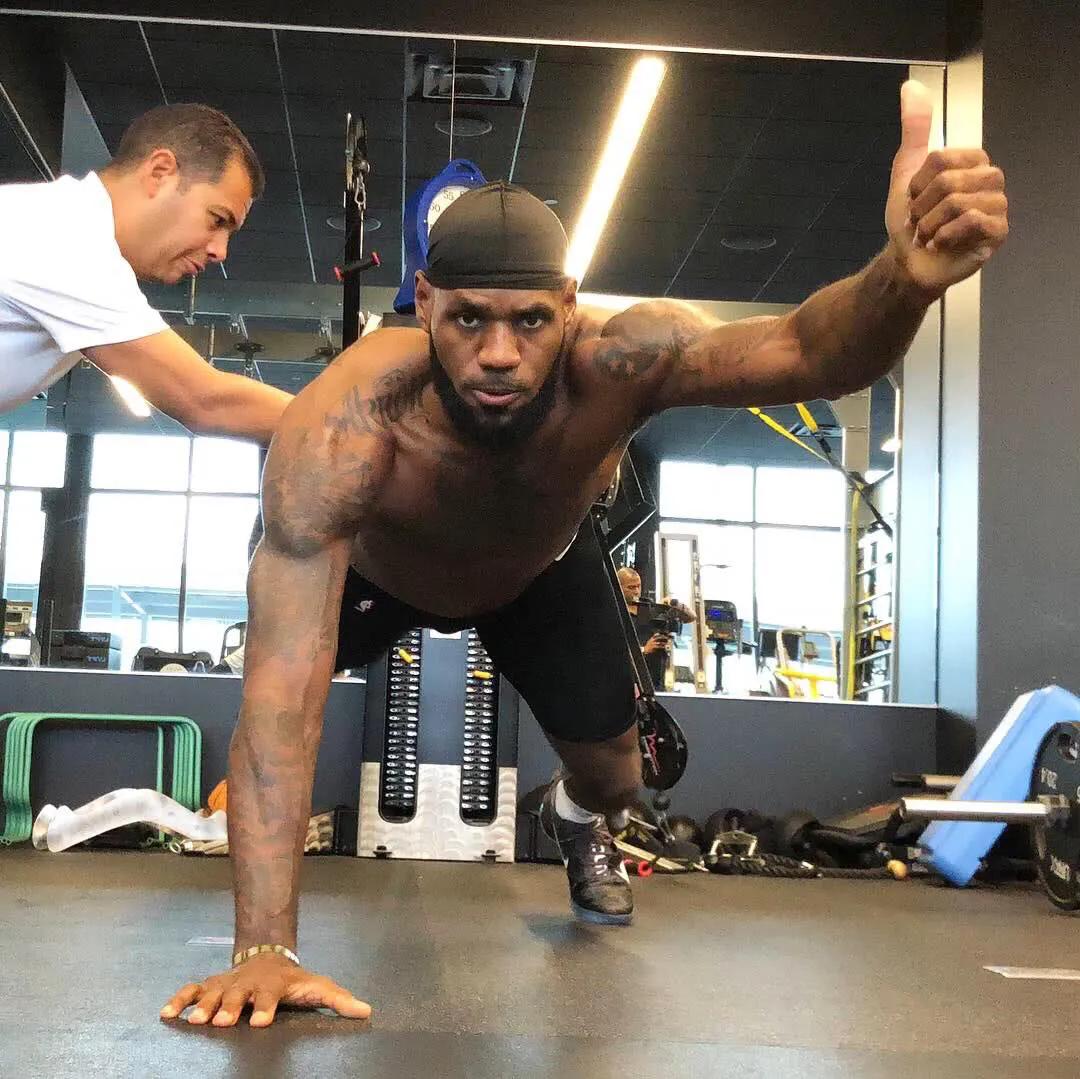 詹姆斯的脚有多可怕,詹姆斯脚踝有多厉害