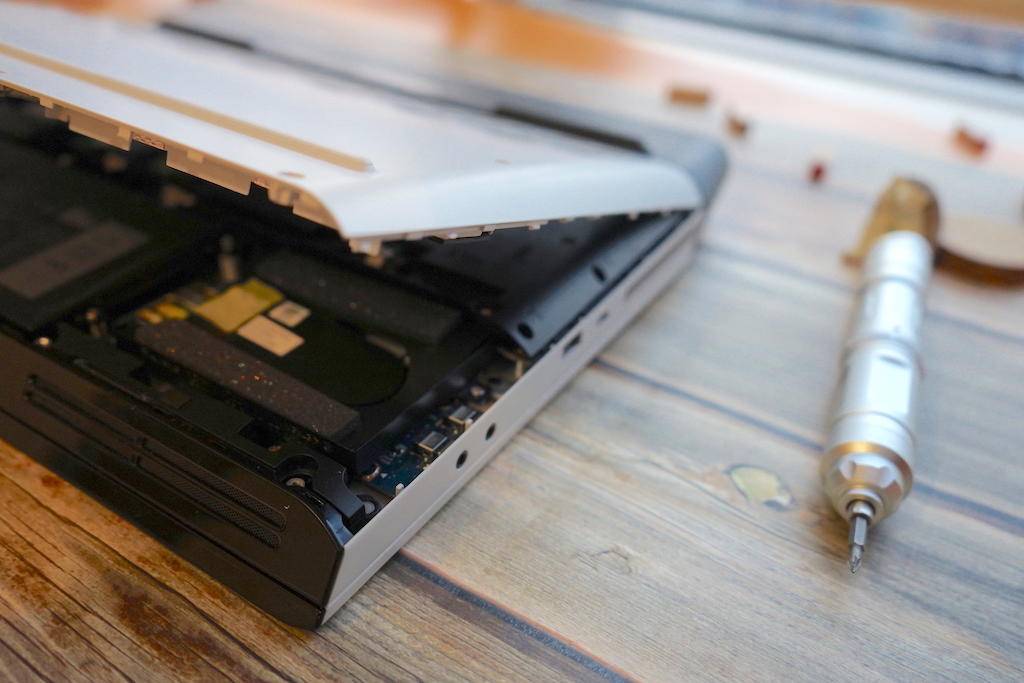 给你40000块，你是选择买一台这样的笔记本还是北京的一个平方