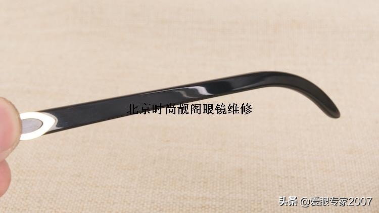 卡地亚眼镜原装镜片有什么效果 (卡地亚眼镜的缺点)