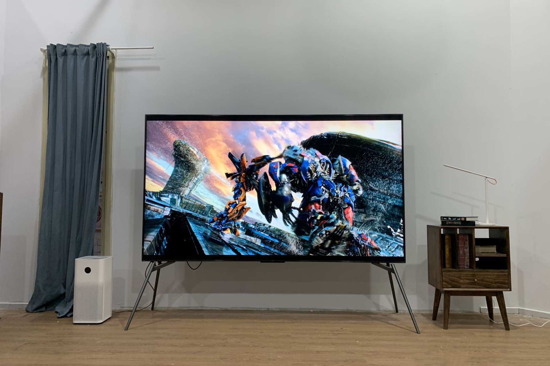 100寸液晶电视与激光电视对比,85寸的选液晶电视还是激光电视