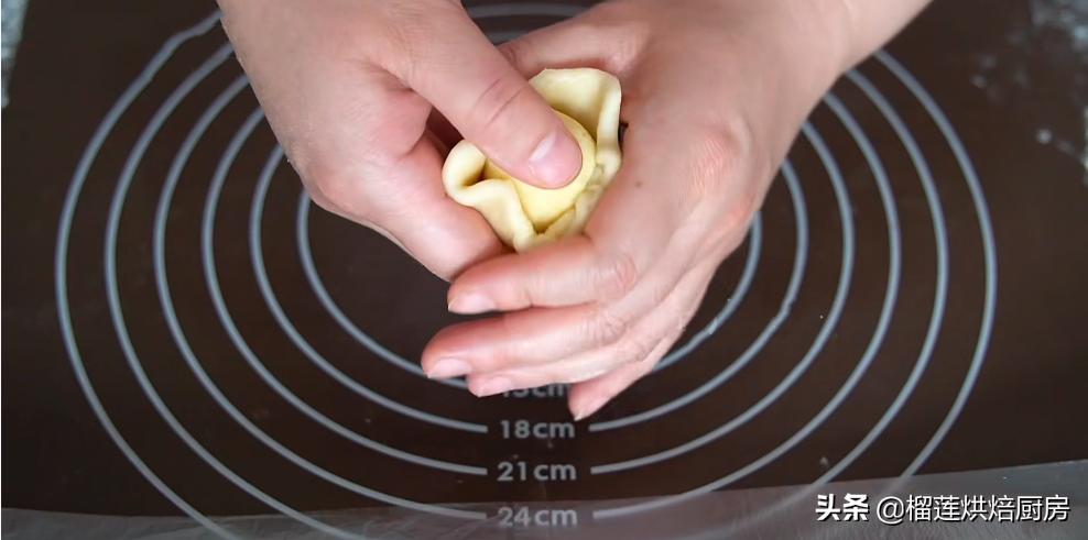 皮薄馅厚香甜绵软绿豆饼,怎样用绿豆磨浆做绿豆饼