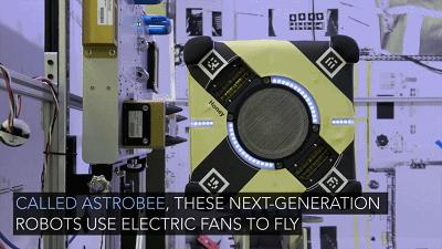 帮助宇航员回到宇宙飞船,帮助宇航员登上月球