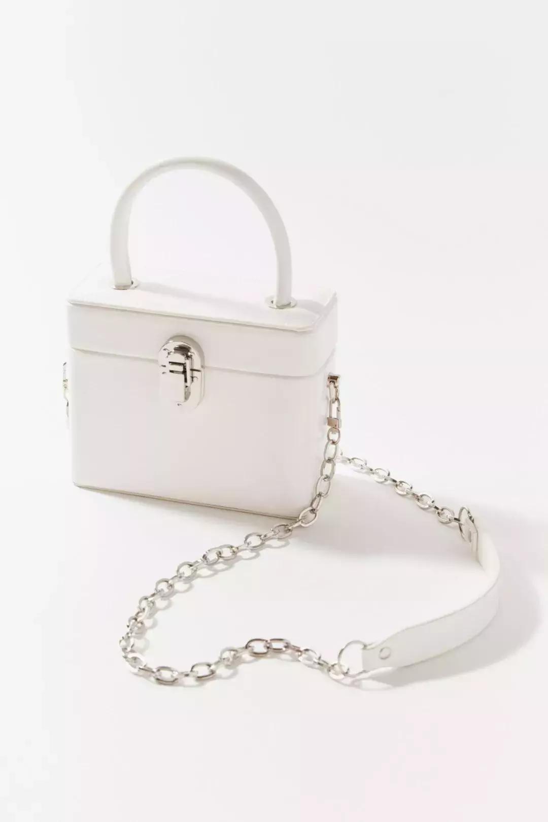 月薪5千块可以买到哪些大牌包,月薪2千能买到奢侈包吗