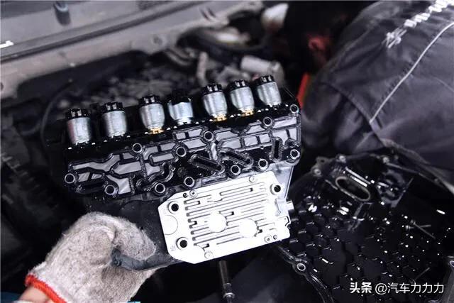 变速箱没有故障码显示但是有顿挫,自动挡汽车顿挫一招解决