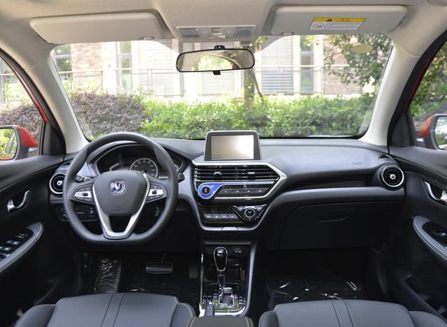 长安悦翔一年费用最低多少钱,养一辆普通车一年要多少钱