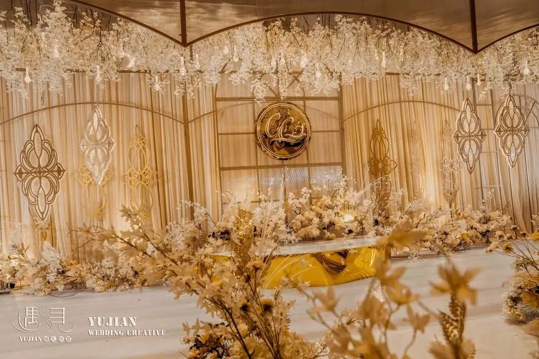 香槟色主题婚礼布置,香槟色婚礼桌椅布置