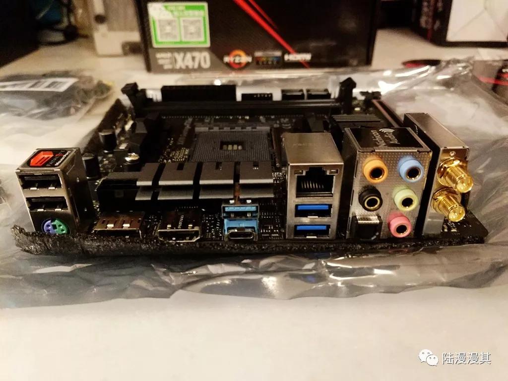 孤勇者mini机箱itx装机,240水冷itx机箱装机全过程