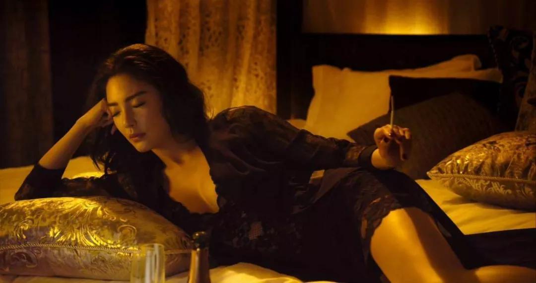 张雨绮黄圣依星女郎,星女郎张雨绮朱茵