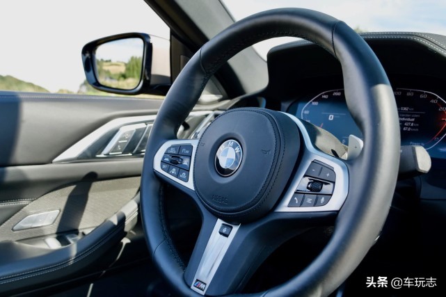 最新宝马4系敞篷款试驾,全新宝马4系敞篷版太拉风了