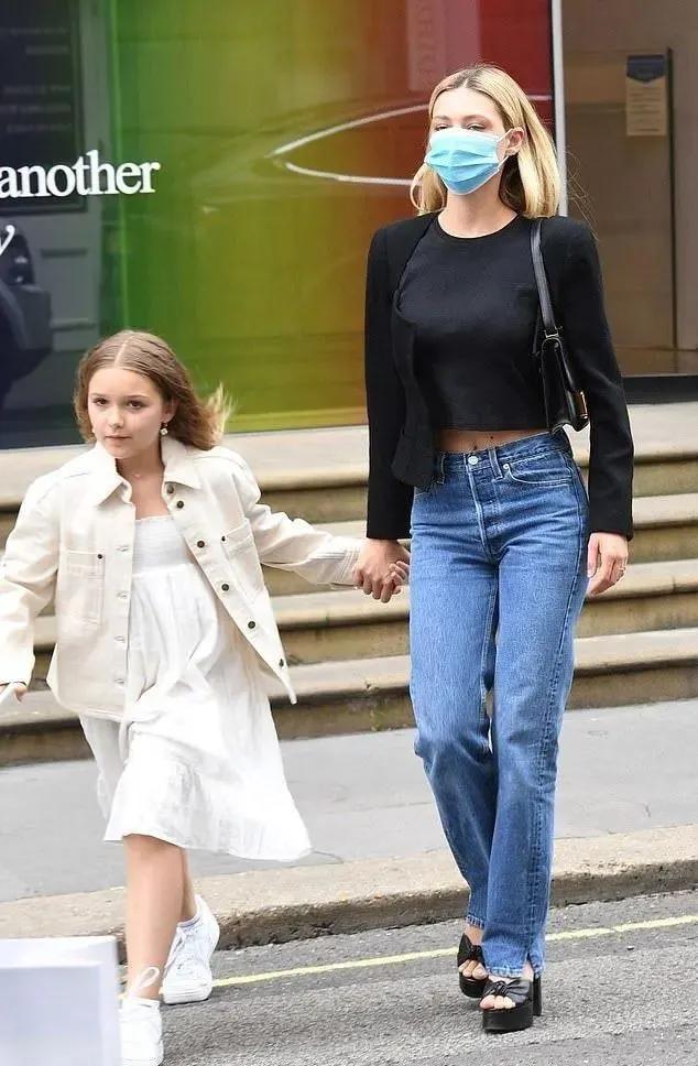 贝克汉姆的三个儿子哪个最有出息,贝克汉姆三个儿子颜值