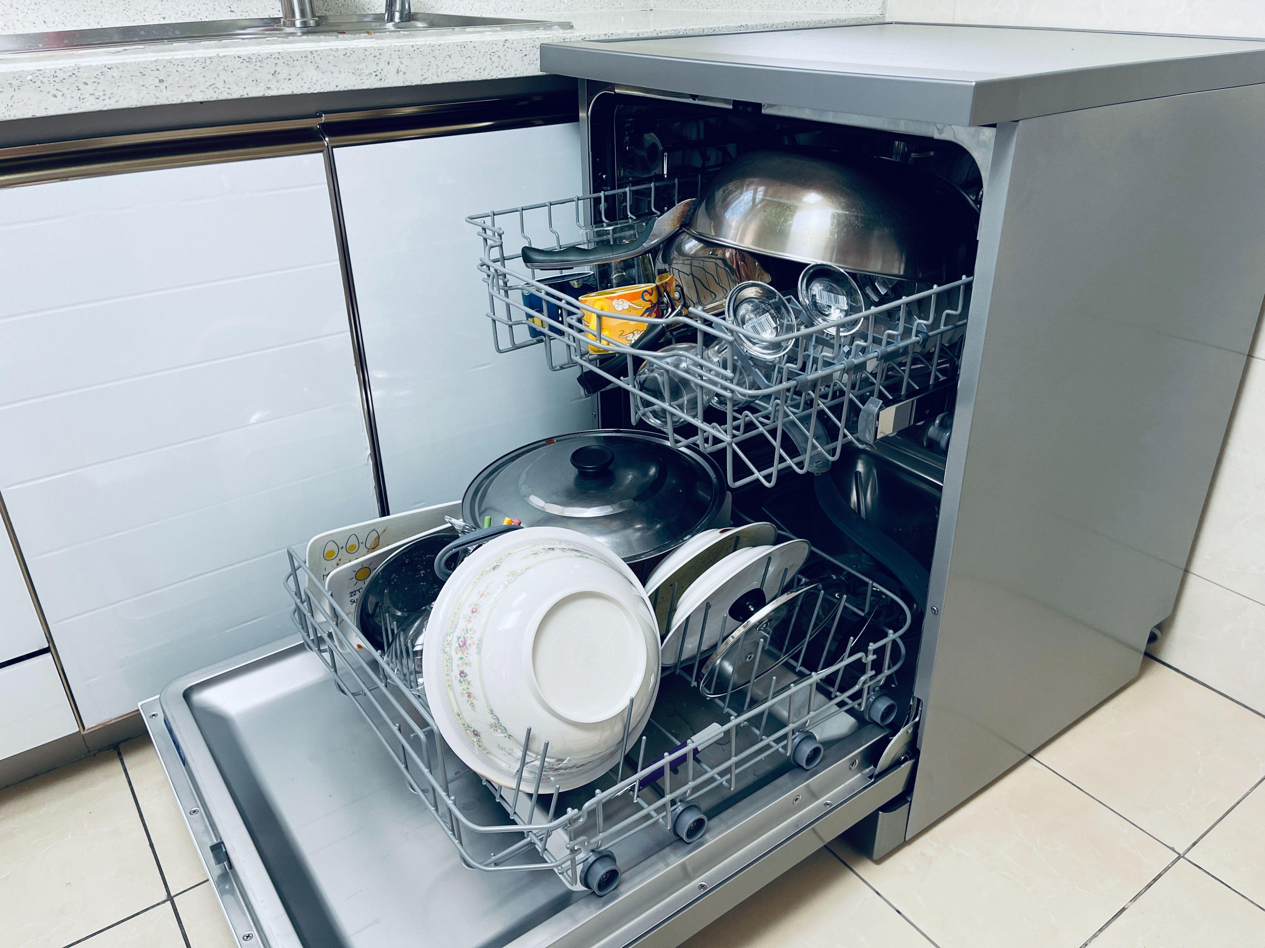 洗碗机怎么选择是最合适的,洗碗机选购攻略