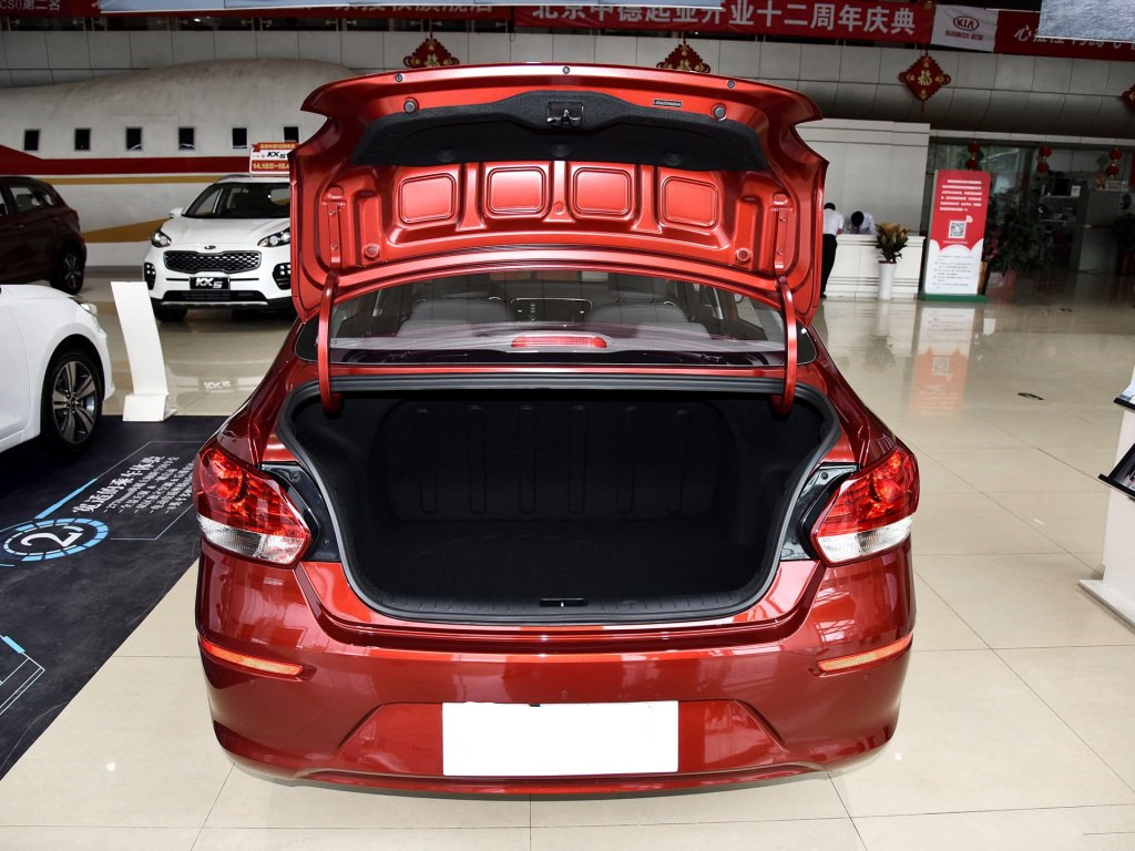 油耗不到5毛这两款车成居家首选,10万多买合资懂车的首选这3款