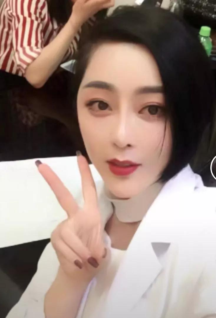 女网红整容600万,女网红自曝整容