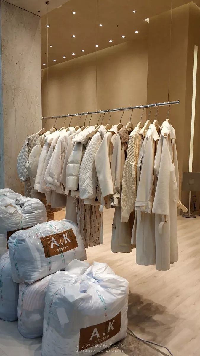 韩国东大门档口服装批发市场图片,韩国东大门服装批发有几个大楼