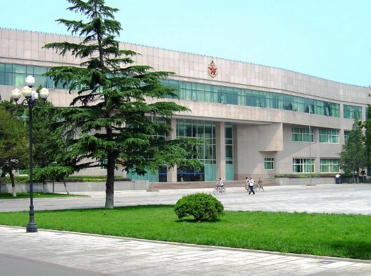 公主坟是真的埋葬着还珠格格吗,公主坟里的还珠格格是真的吗