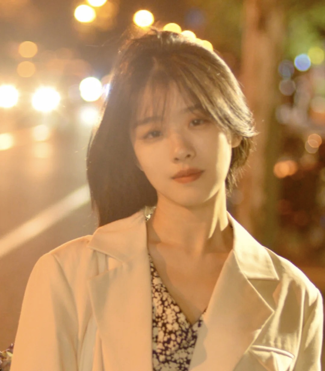 头发稀疏怎么变浓密吃什么药,头发稀疏有什么办法让头发变浓密