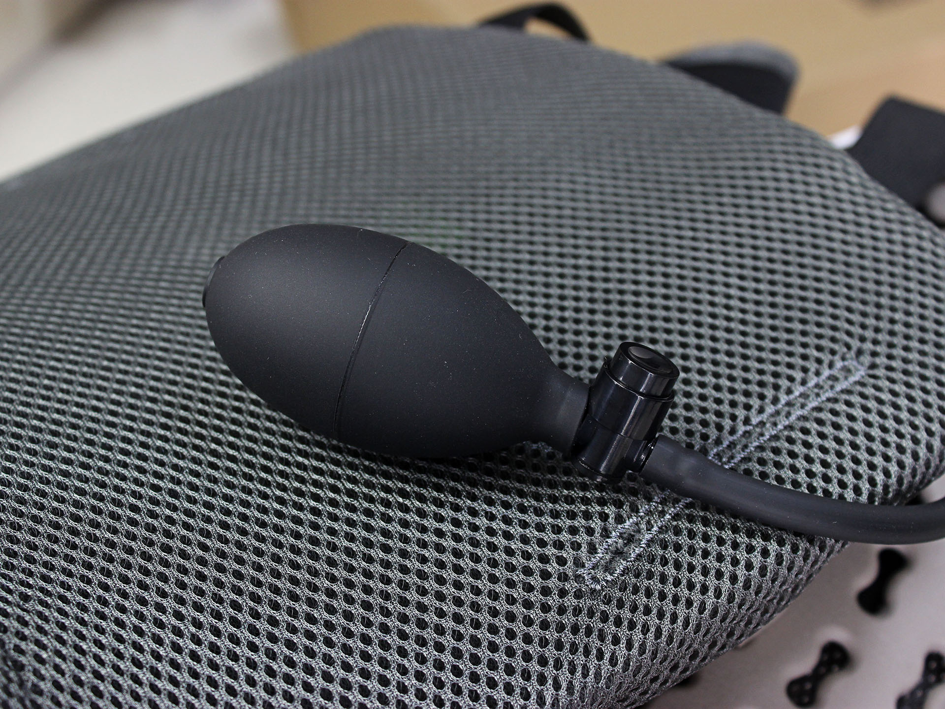 米乔减压腰垫怎么样,米乔气动腰垫