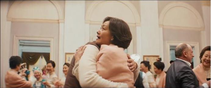 《囧妈》：冏的不是妈，无法陪伴才是人生的冏境