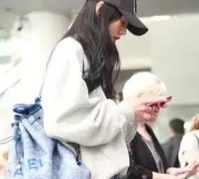 刘雯大包包推荐,刘雯同款豹纹包包