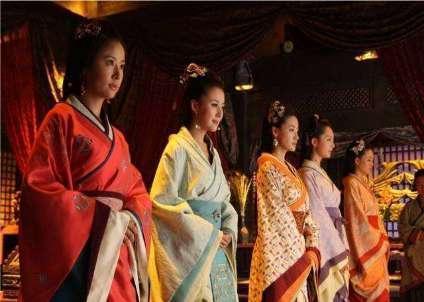 明朝皇帝喜欢娶朝鲜女子为妃。明成祖时，几位朝鲜女子被迫殉葬