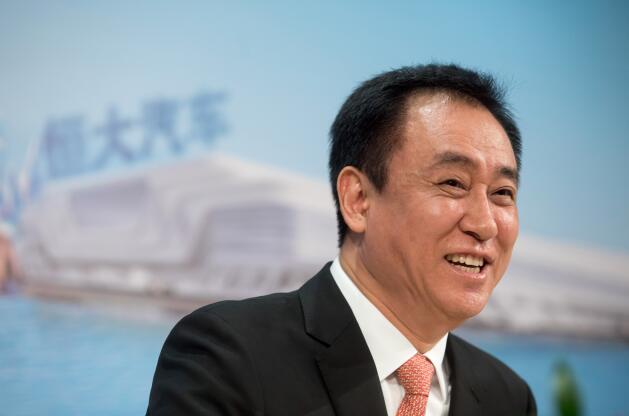 许家印经典朋友圈,许家印朋友圈多位富豪援手