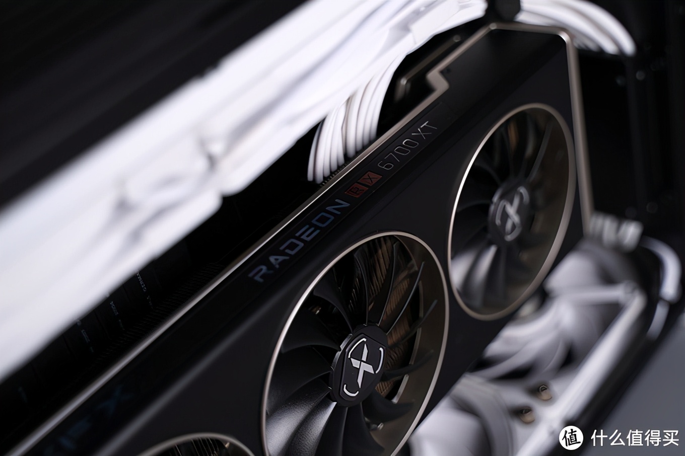 乔家一物:大号ITX装机分享,黑白美学的体现