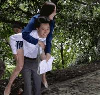 刘恺威杨幂离婚，男方被黑吃瓜群众暂不站队