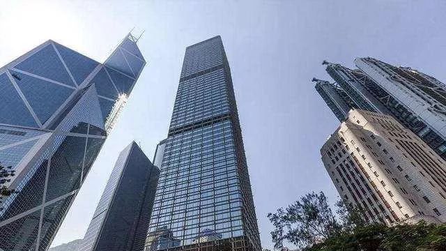 李嘉诚挣大钱3年时间,李嘉诚利润来自大趋势