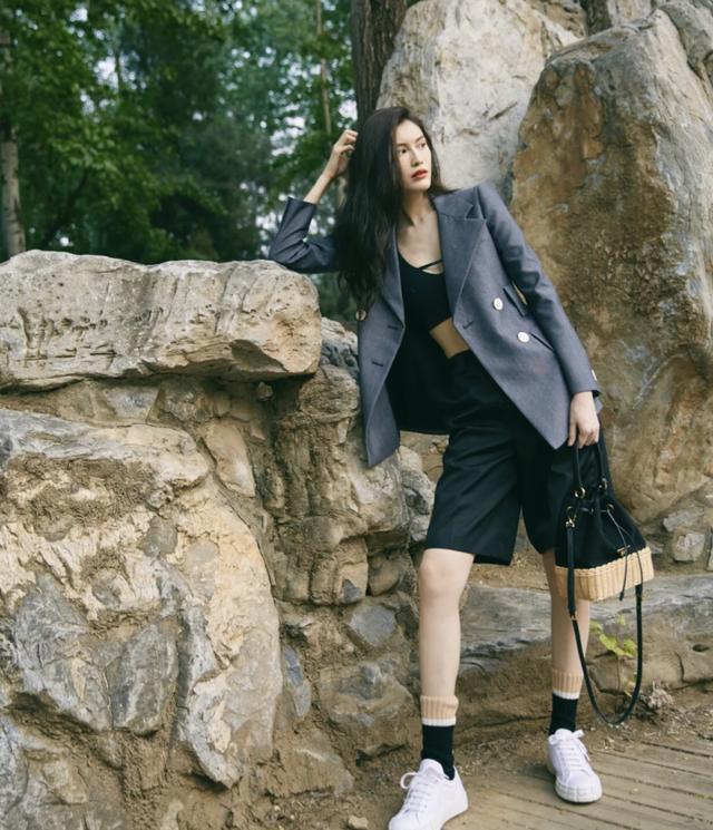 女生夏天不该穿短裤吗,适合夏天穿的五分裤