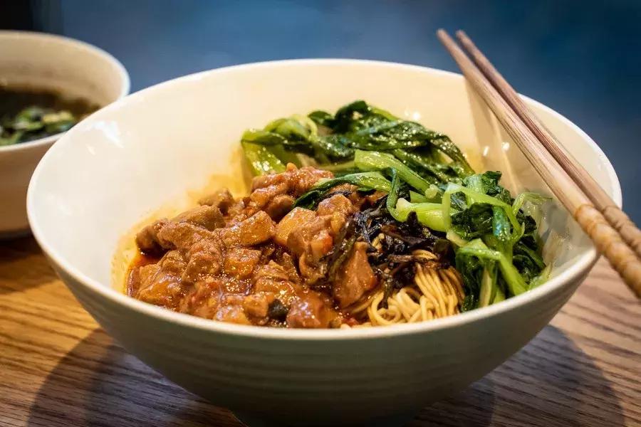 上海面馆沪西老弄堂地址,上海闸北区十大人气面馆