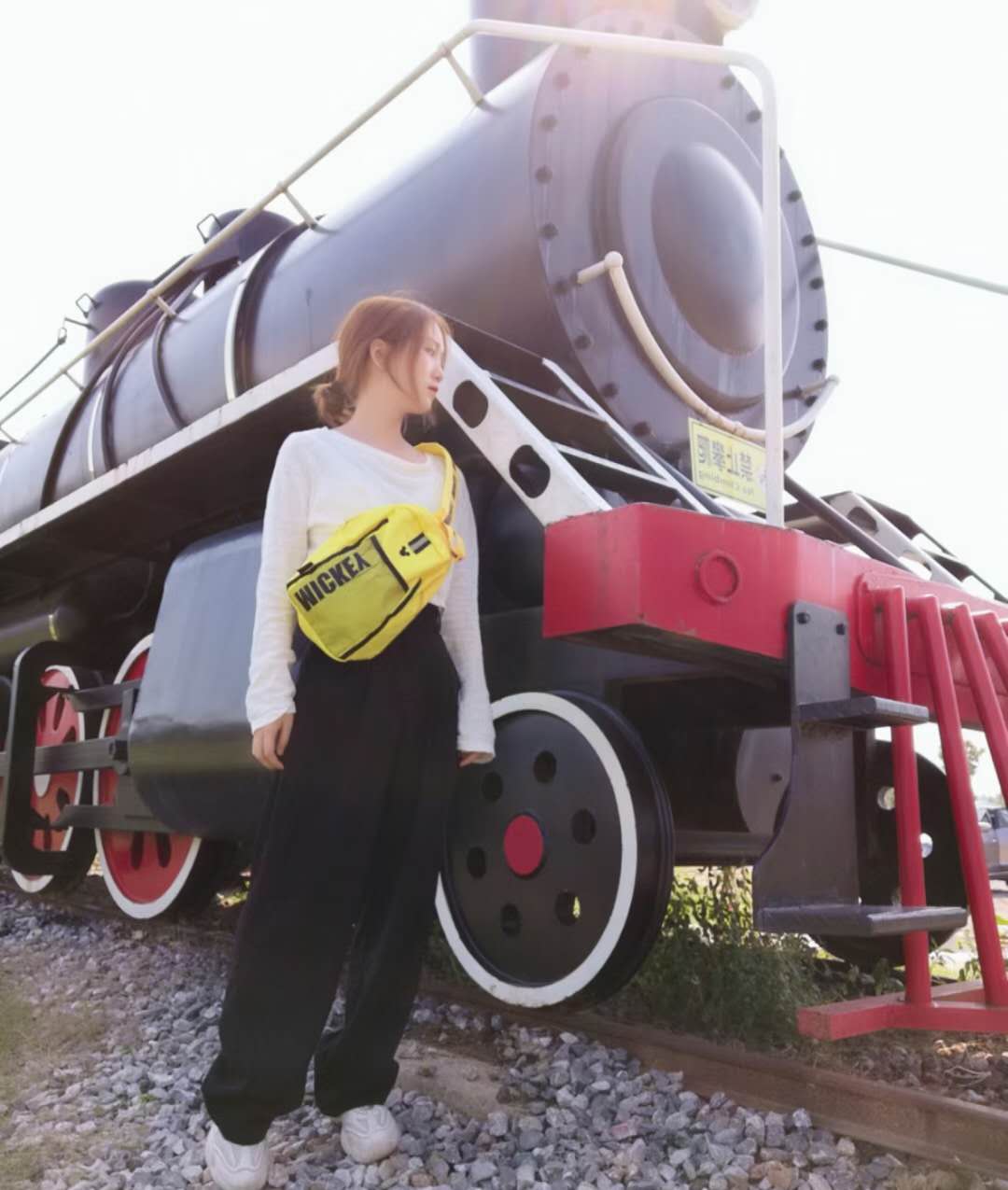 好看又实用的帆布包推荐,旅行必备的斜挎包推荐