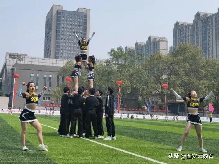 陕师大奥园学校啦啦操,校运会足球队高光时刻