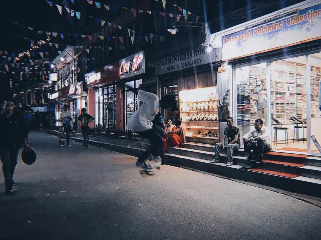 *局骗**和微笑,3000元带你体验双面尼泊尔