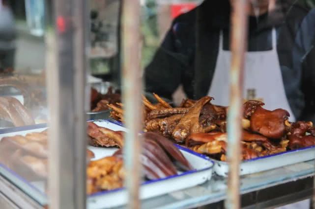 现在卖什么卤菜最挣钱,现在的卤菜店还值得投资吗