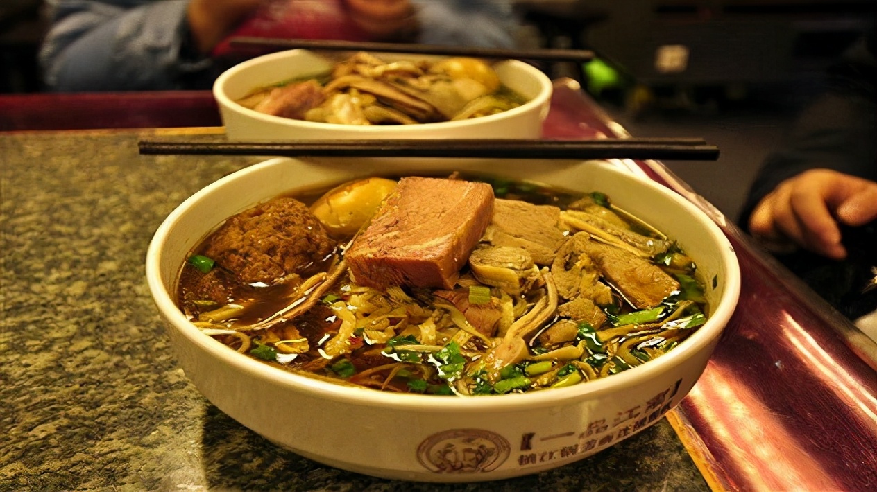 镇江美食推荐必吃,跟着小编一起探美食沙茶面