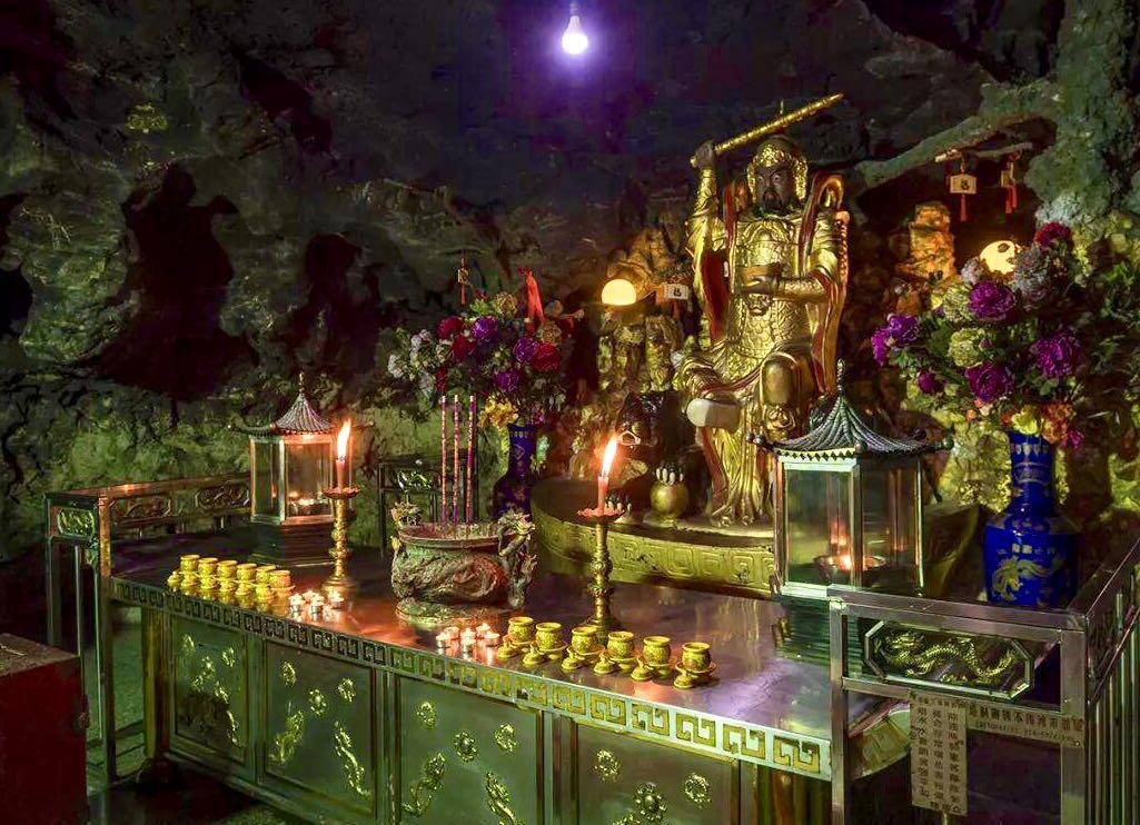 峨眉九老洞已经全部探明了吗,峨眉山九老洞未解之谜