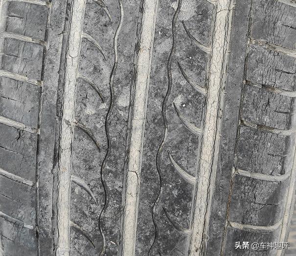 国庆回家换了四条轮胎，思来想去感觉被忽悠了