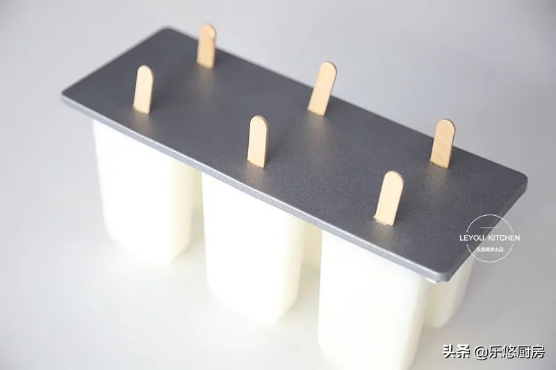 老冰棍最简单的做法只用白糖和水,怎么做老冰棍雪糕只用水和糯米粉