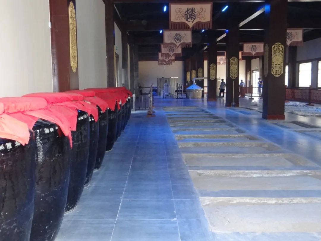 代理白酒需要怎么与厂家谈判,如何做品牌白酒代理赚钱