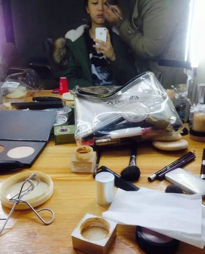 杨紫推荐控油护肤品,杨紫粉底液推荐