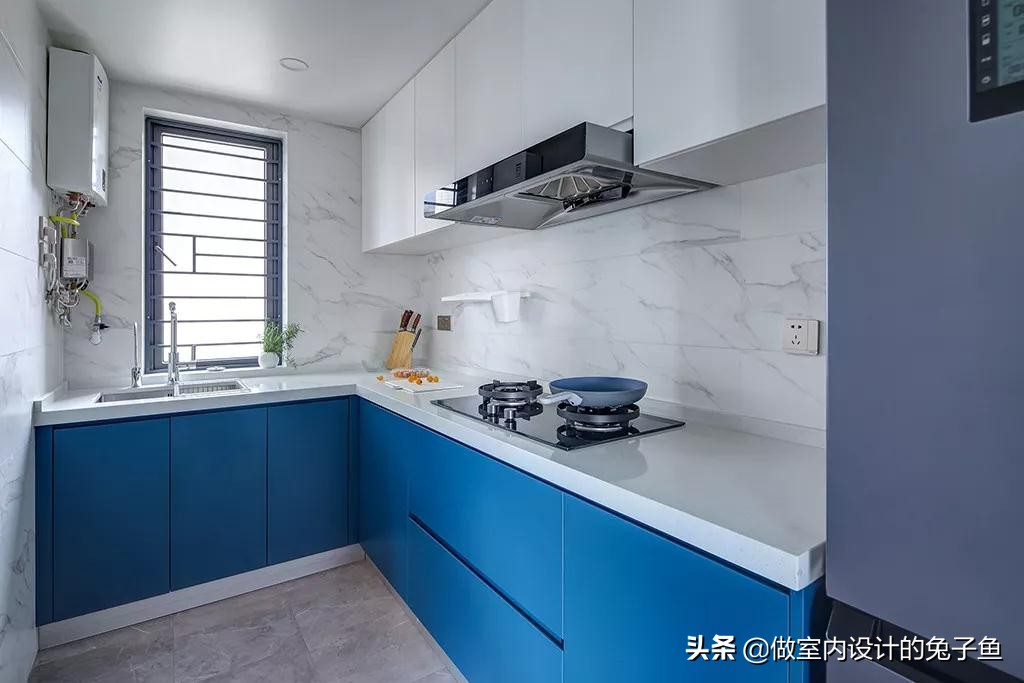 厨房太小放不下冰箱咋设计装修,厨房太小冰箱应该放哪里比较好