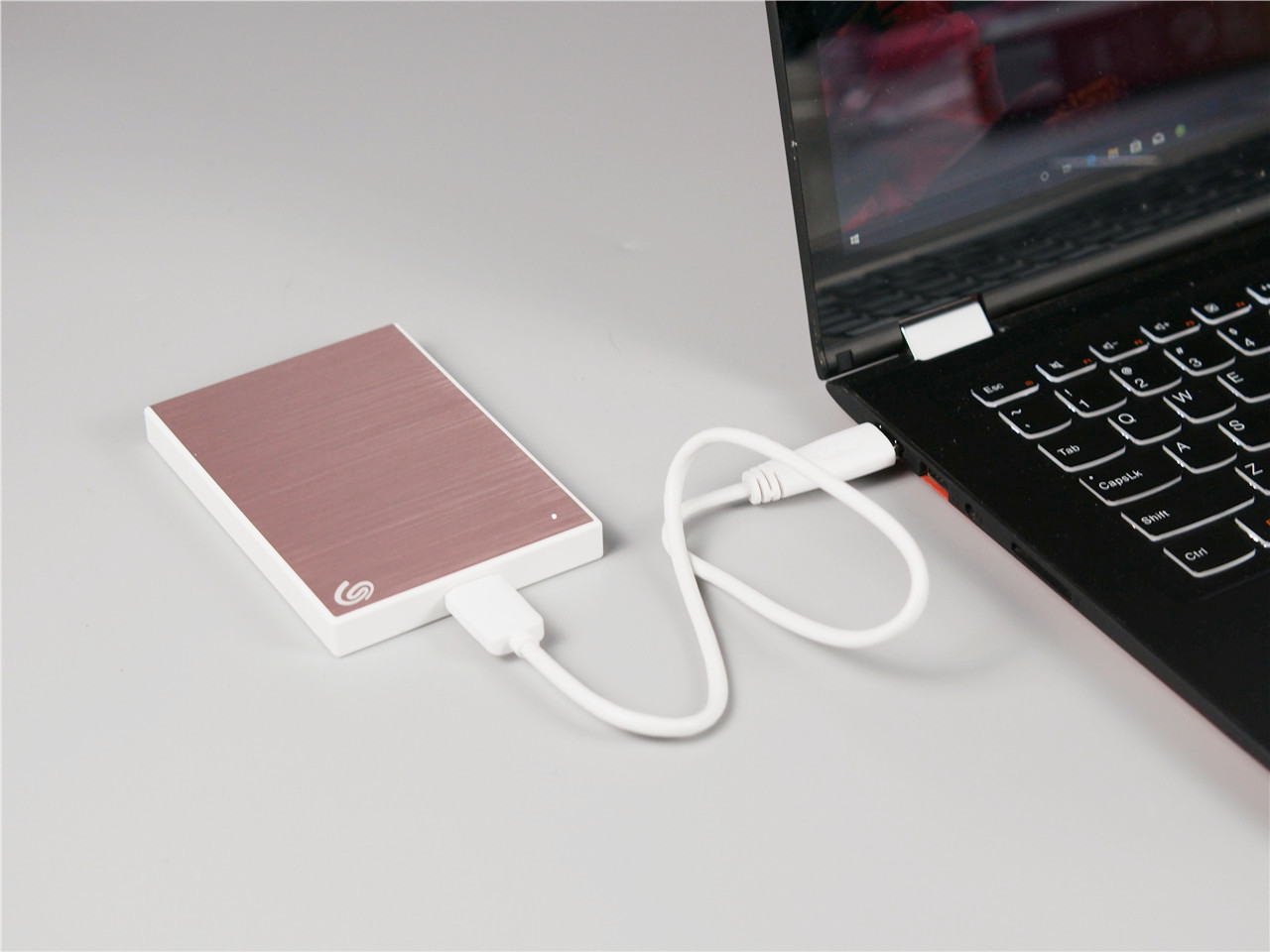 「超逸酷玩」女孩子喜欢什么样移动硬盘?希捷2新睿品系列告诉你